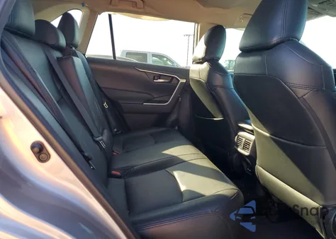 2021 Toyota Rav4 Xle из США, поврежденный, VIN 2T3P1RFV5MC239517